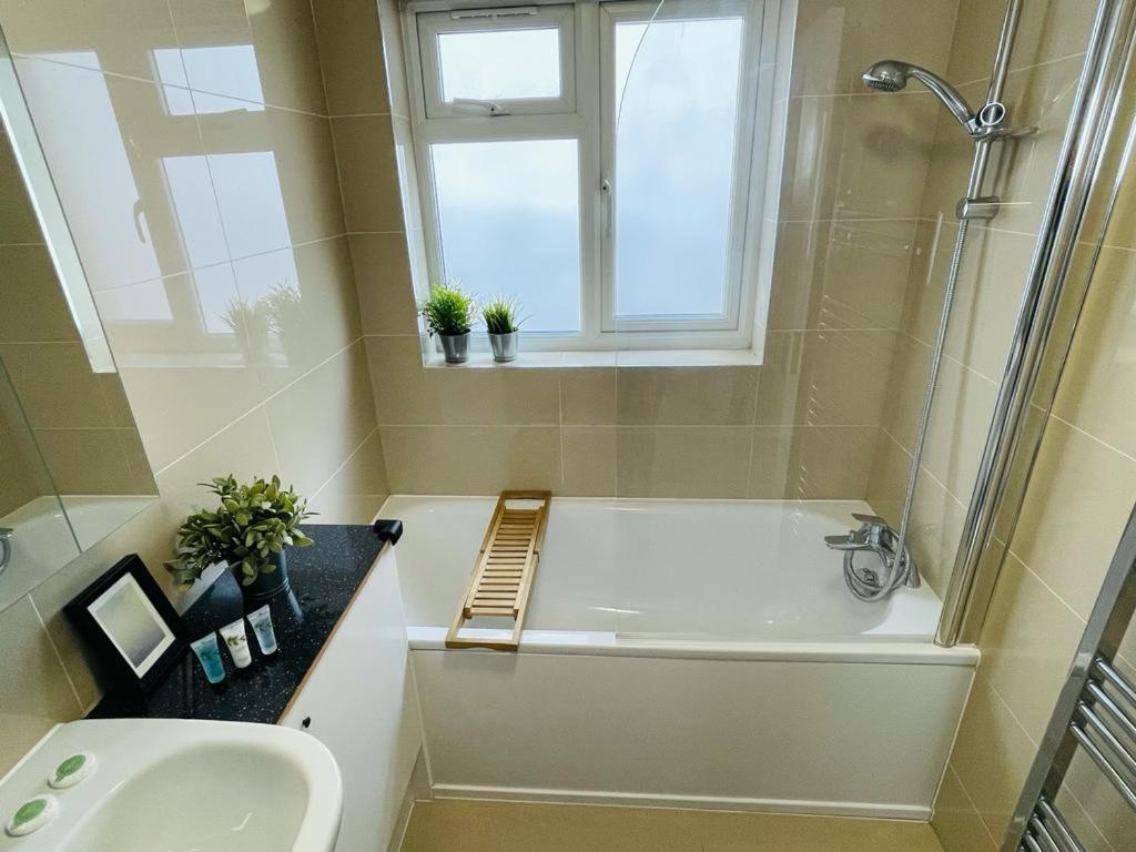 Enfield Chase Apartment Экстерьер фото